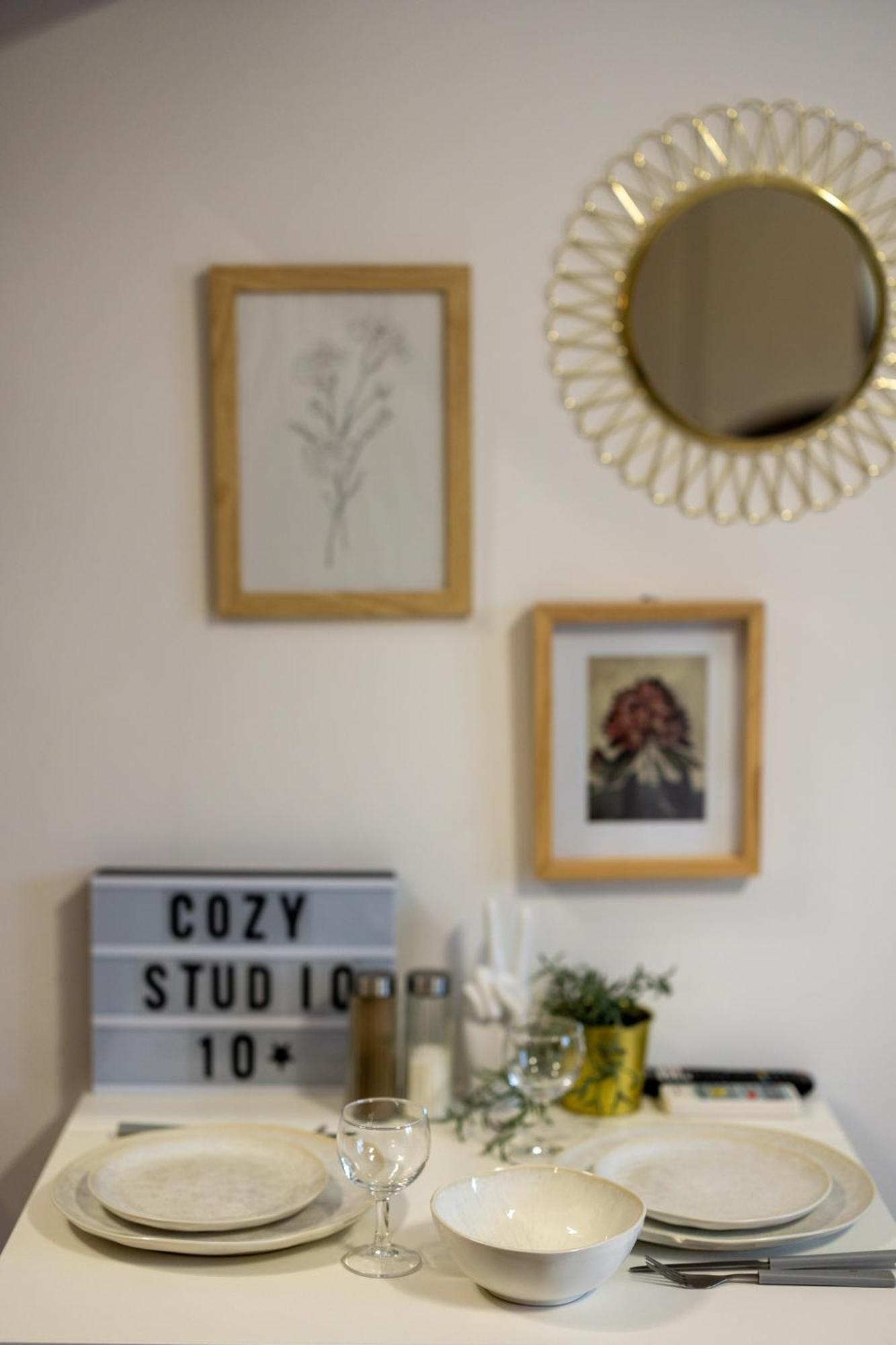 Cozy Studio Retreat - Quiet, Premium Stay ティミショアラ エクステリア 写真